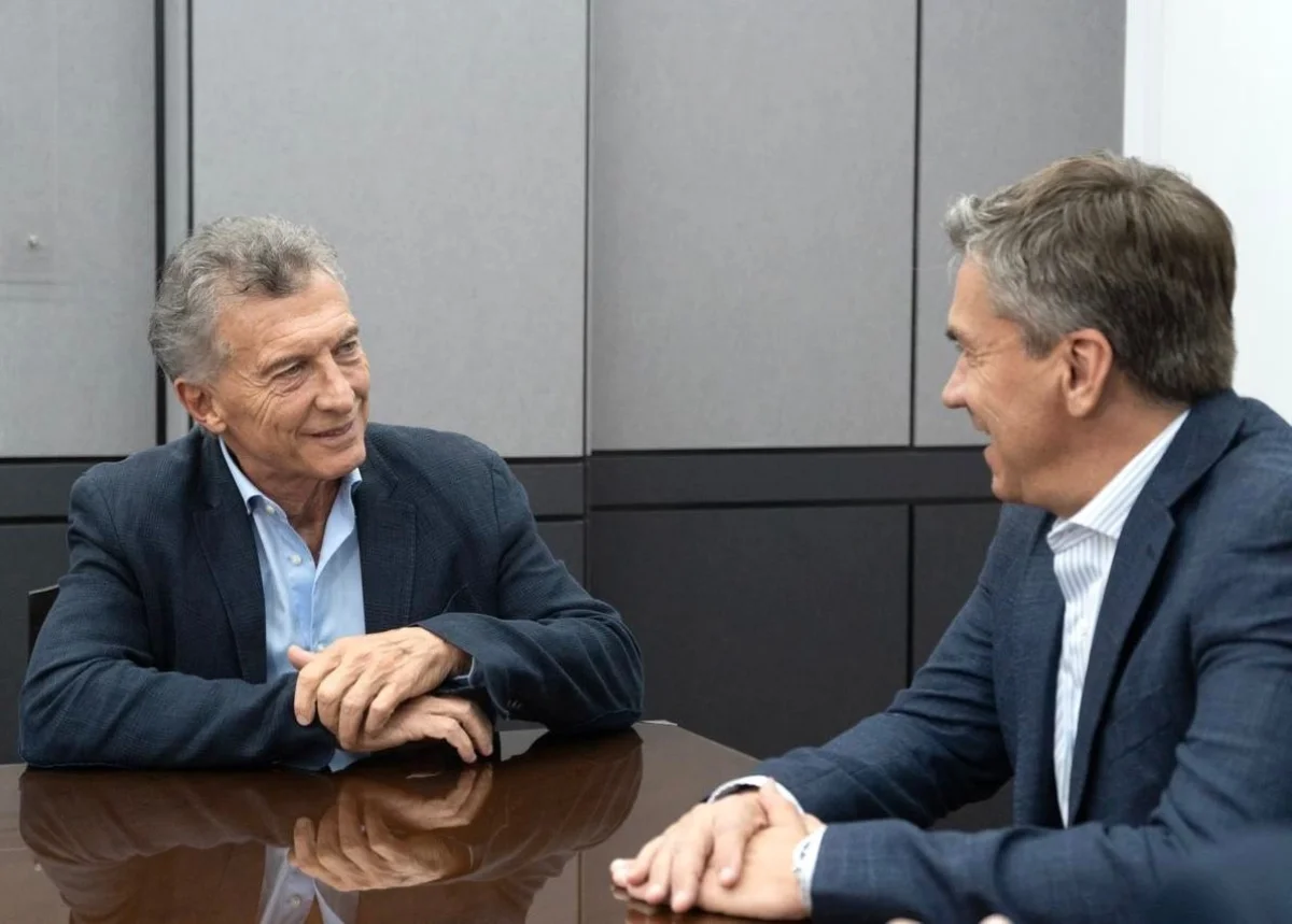 Zdero recibió al expresidente Macri en Casa de Gobierno